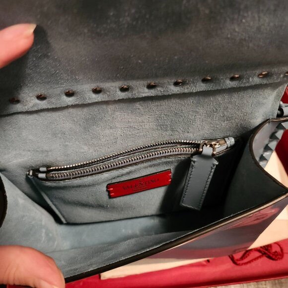 New Valentino Blue Patent Rockstud purse - Picture 5 of 8